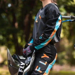 Fly Racing 2023 F-16 Grey/Pink/Blue Womens Pants 18 Fly Racing 2023 F-16 Grey/Pink/Blue Womens Pants -Motocross Equipment 2122797 c 7